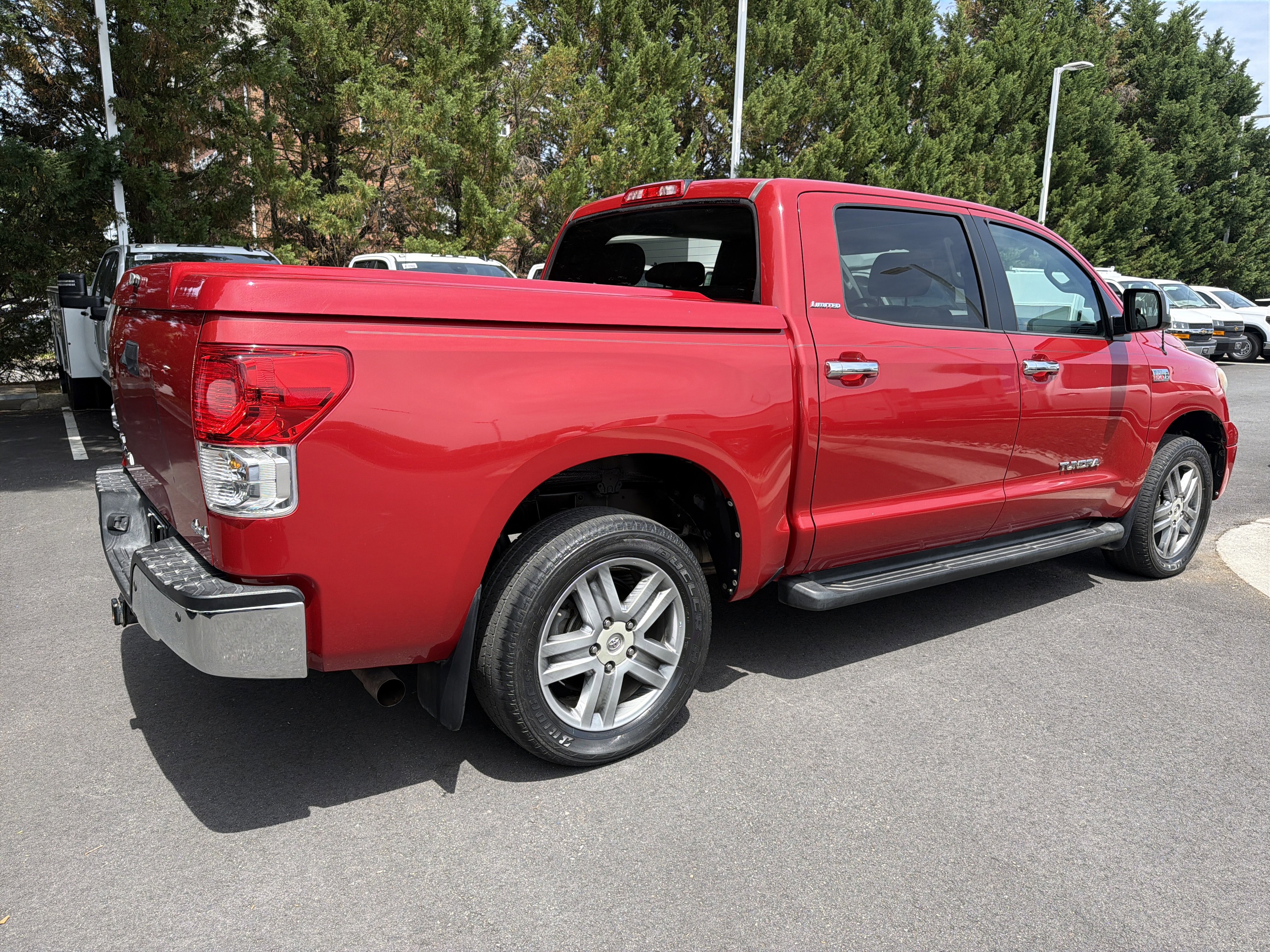 Used 2013 Toyota Tundra Limited w/ Memory Pkg AWD/4WD image 10