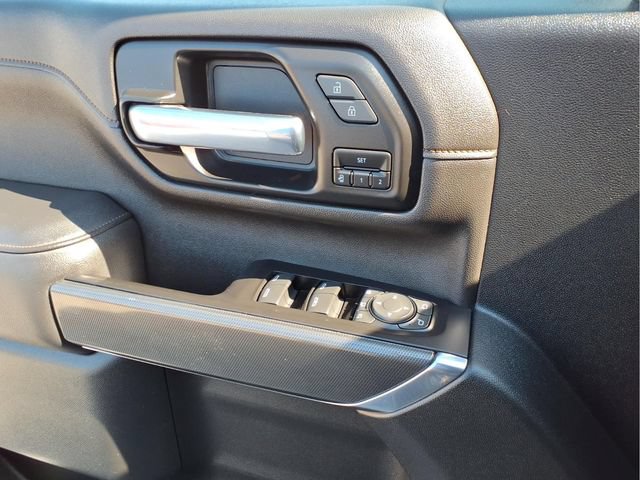 Used 2020 GMC Sierra 3500 AT4 w/ AT4 Premium Package AWD/4WD image 17
