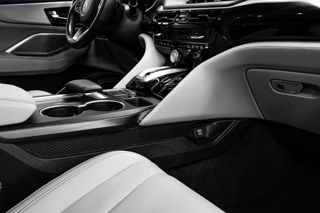 Certified 2023 Acura MDX FWD w/ Technology Package image 31