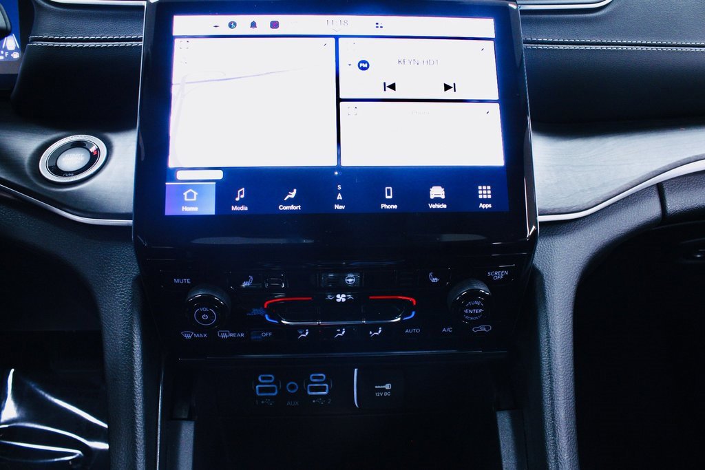 Used 2024 Jeep Grand Cherokee Limited w/ Black Appearance Package image 18