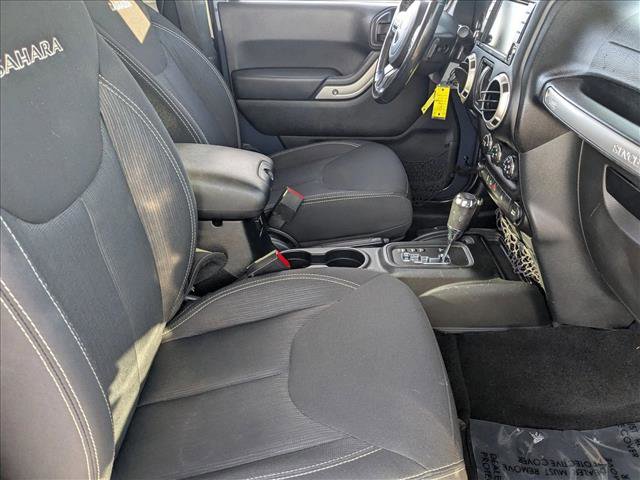 Used 2017 Jeep Wrangler Sahara w/ Connectivity Group image 16