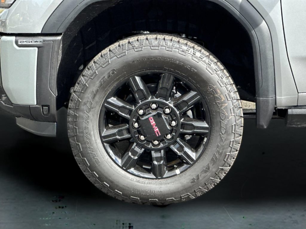 New 2026 GMC Sierra 2500 AT4 w/ AT4 Premium Plus Package AWD/4WD image 31