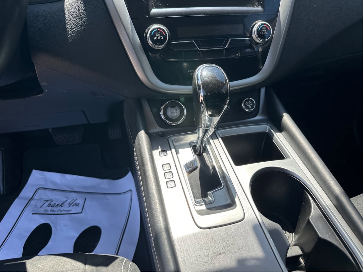 Used 2019 Nissan Murano SV AWD/4WD image 14