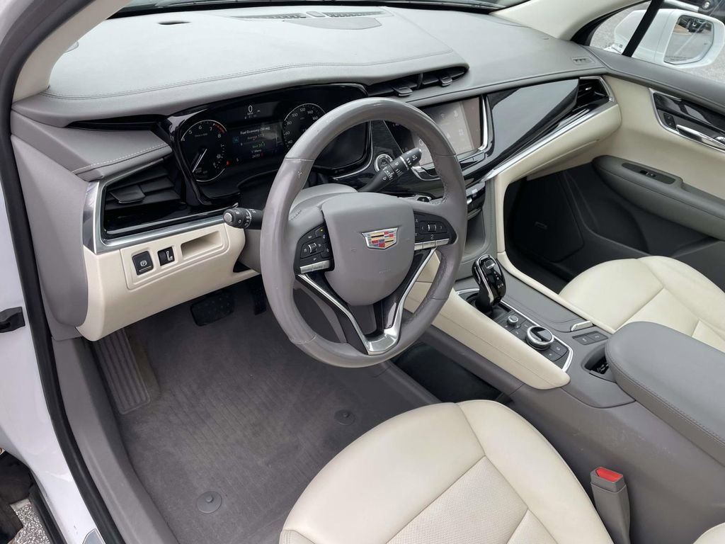 Used 2020 Cadillac XT6 Premium Luxury image 19