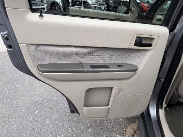 Used 2010 Ford Escape XLT FWD image 27