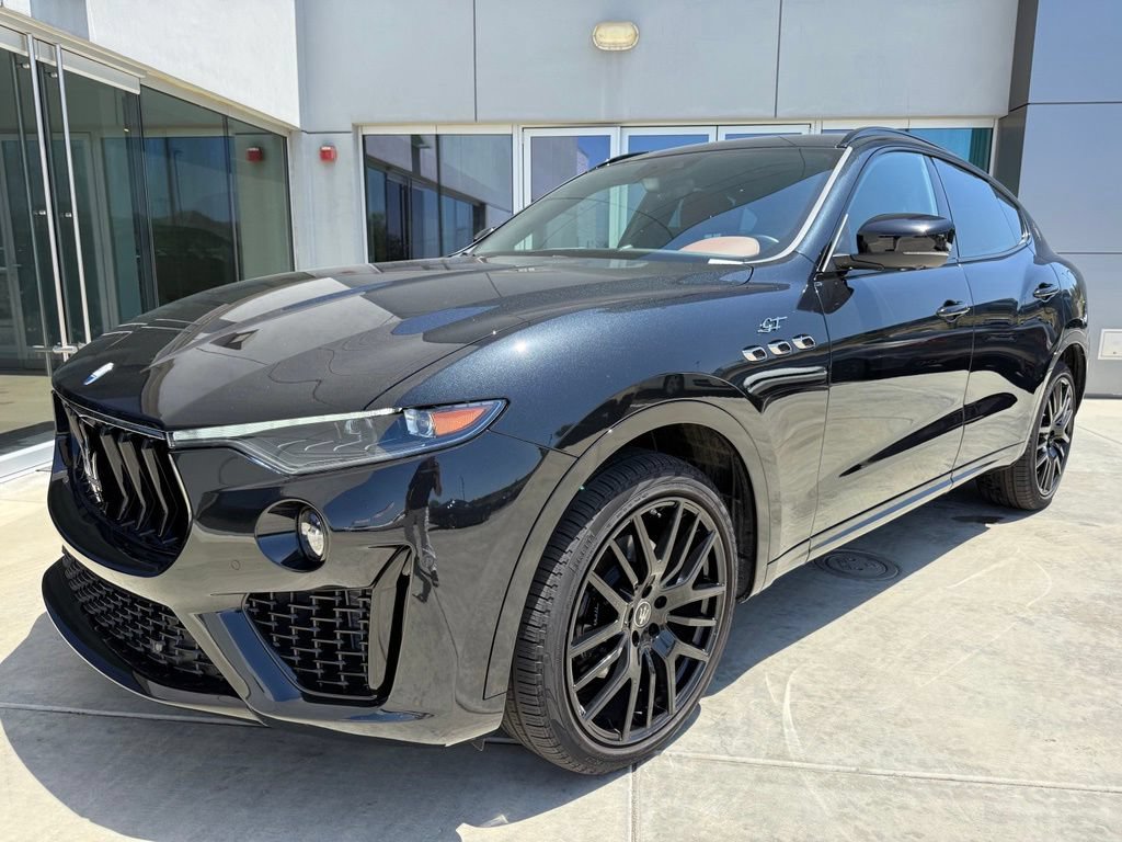 Certified 2022 Maserati Levante GT AWD/4WD image 5