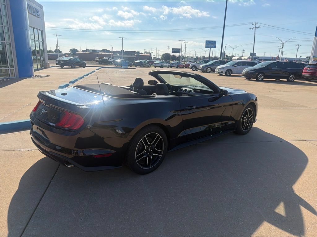 Used 2022 Ford Mustang Premium RWD image 11