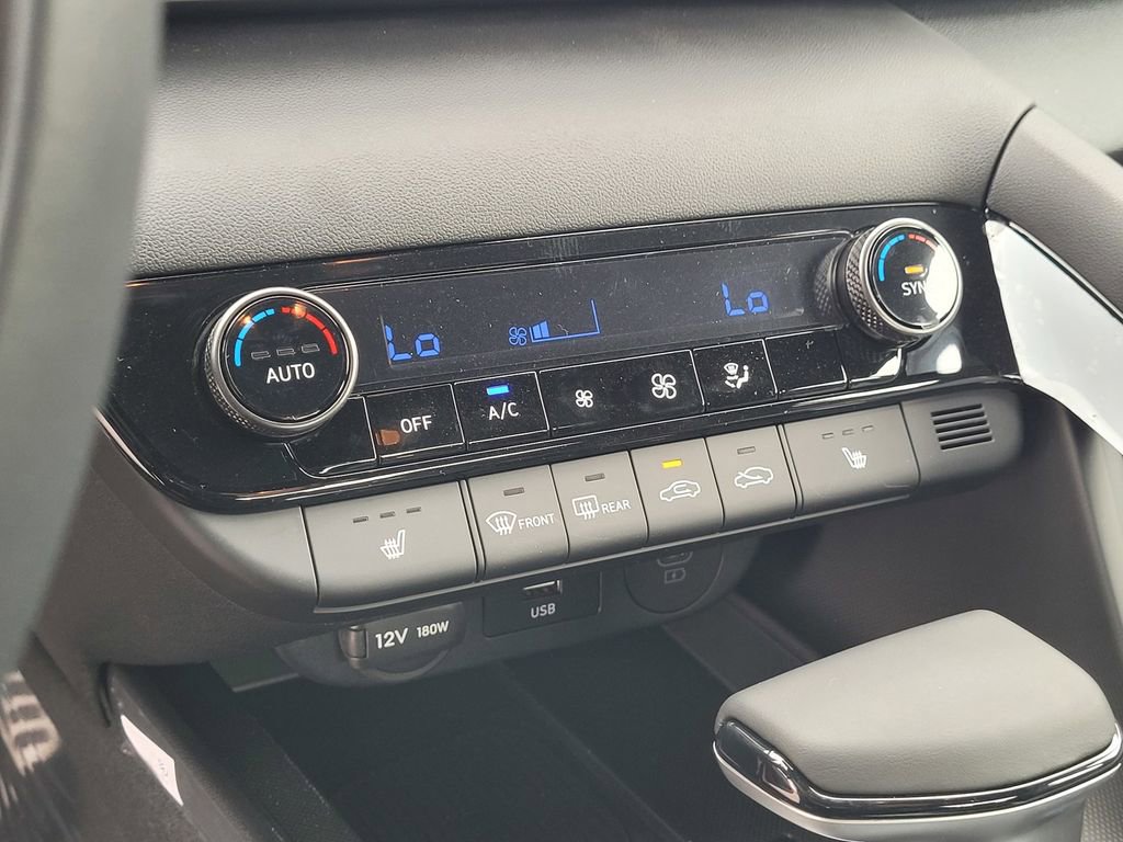 New 2026 Hyundai Elantra SEL Sport image 18