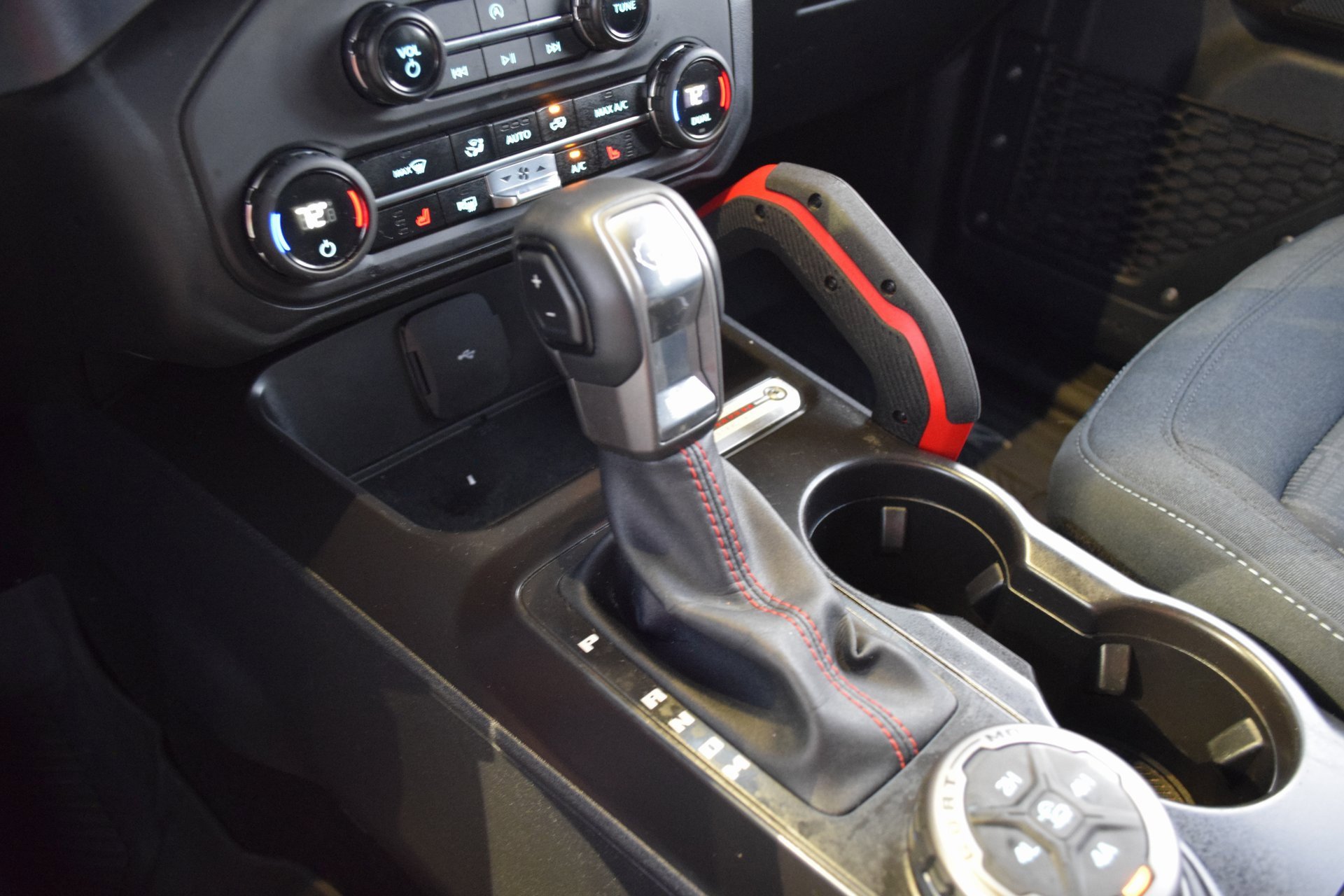 Certified 2024 Ford Bronco Heritage Edition image 15