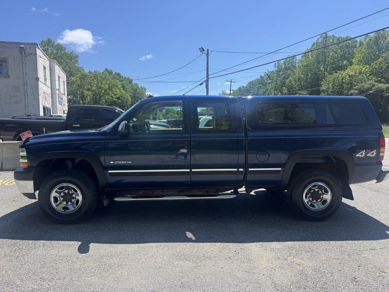 Used 2002 Chevrolet Silverado 2500 LS w/ Snow Plow Prep Pkg AWD/4WD image 2