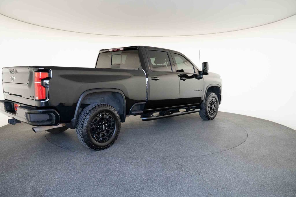 Used 2024 Chevrolet Silverado 2500 LTZ w/ LTZ Plus Package image 18