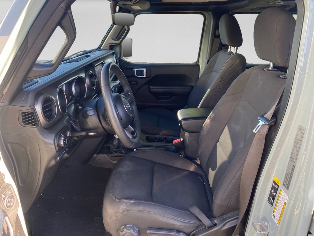 Used 2023 Jeep Wrangler Unlimited w/ Sun & Screen Package AWD/4WD image 22
