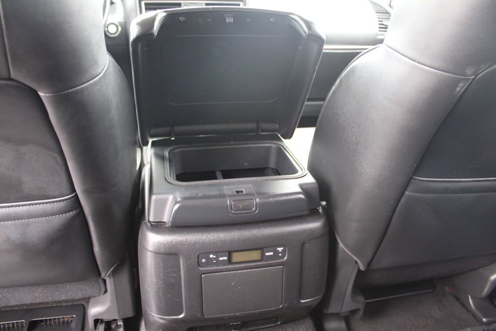 Used 2021 Nissan Armada SV image 25