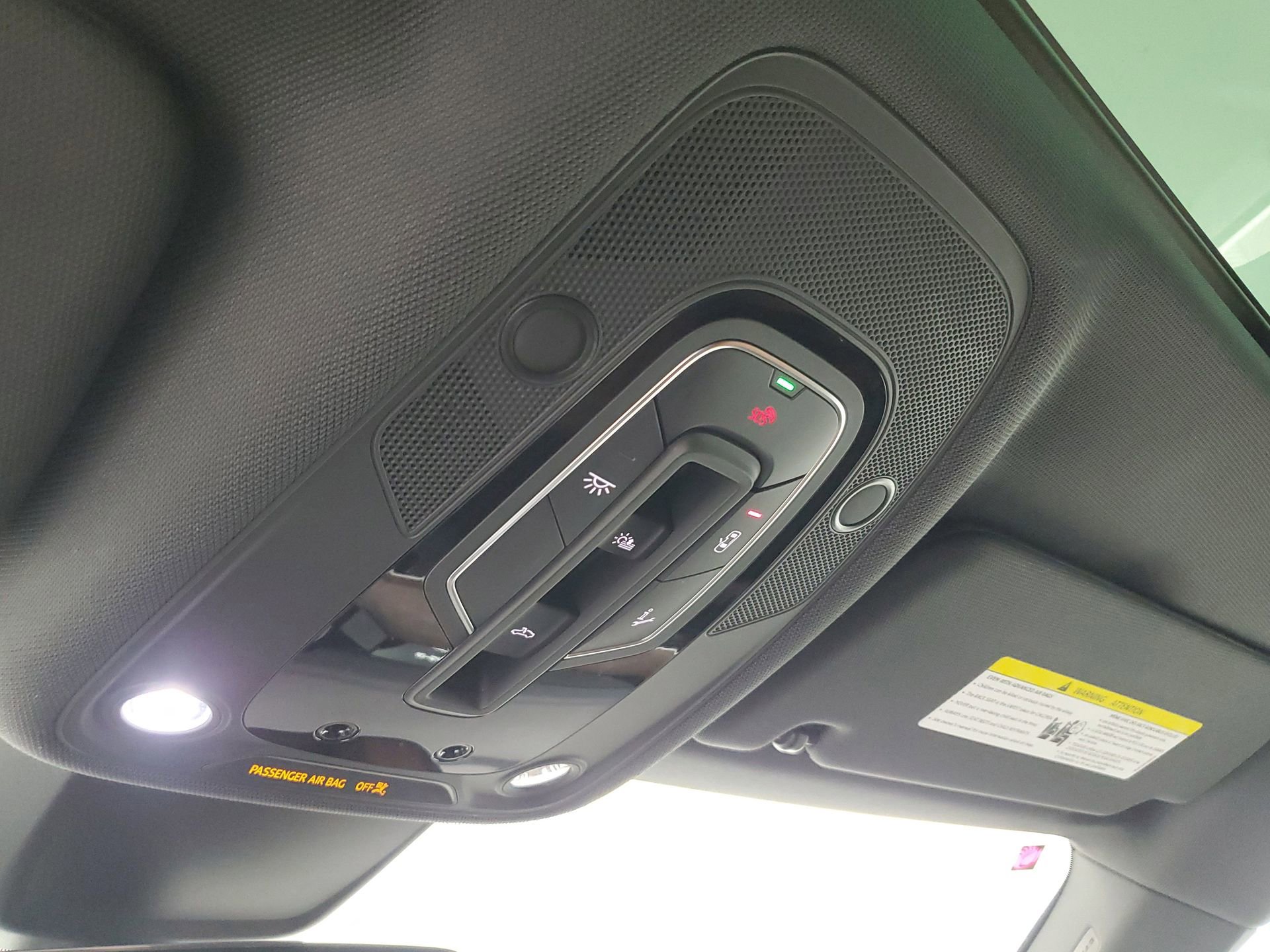 Used 2023 Audi e-tron Premium Plus w/ Premium Plus Package image 47