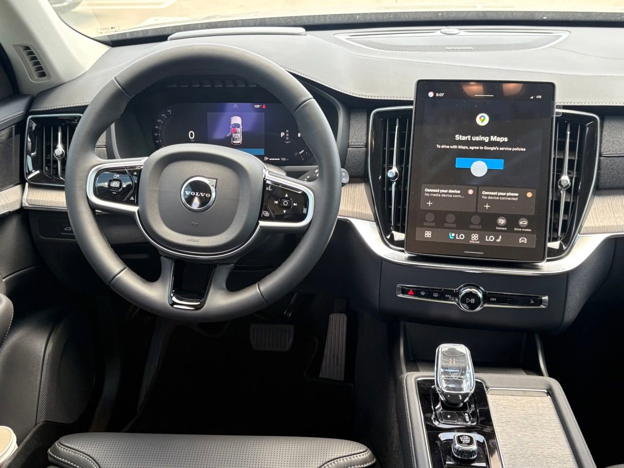 New 2026 Volvo XC90 B5 Ultra w/ Protection Package Premier image 11