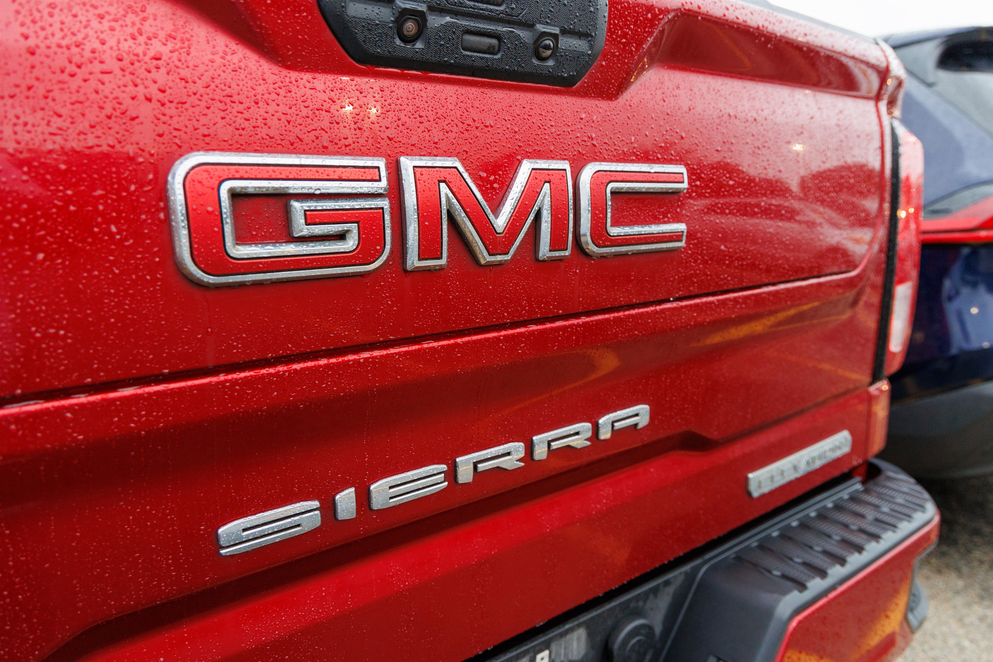 Used 2021 GMC Sierra 1500 Elevation RWD image 12