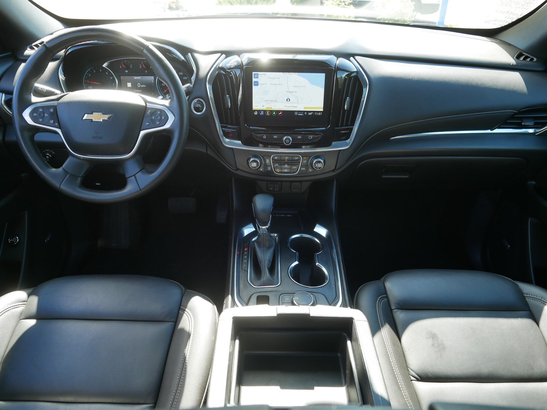 Used 2023 Chevrolet Traverse LT w/ LT Premium Package AWD/4WD image 10