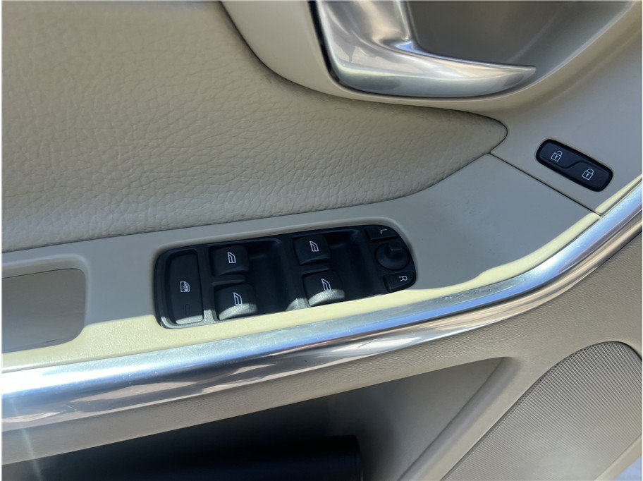 Used 2013 Volvo XC60 3.2 AWD/4WD image 17