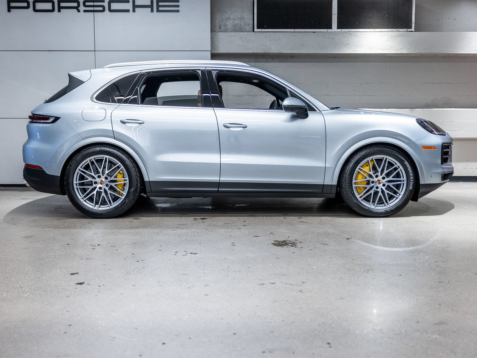 New 2026 Porsche Cayenne S AWD/4WD image 18