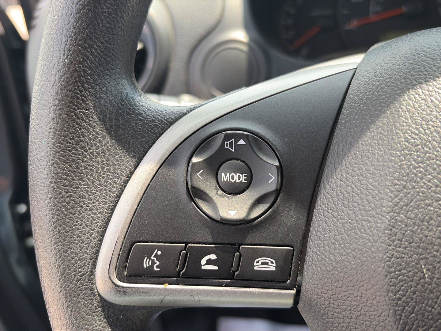 Used 2024 Mitsubishi Mirage ES FWD image 13