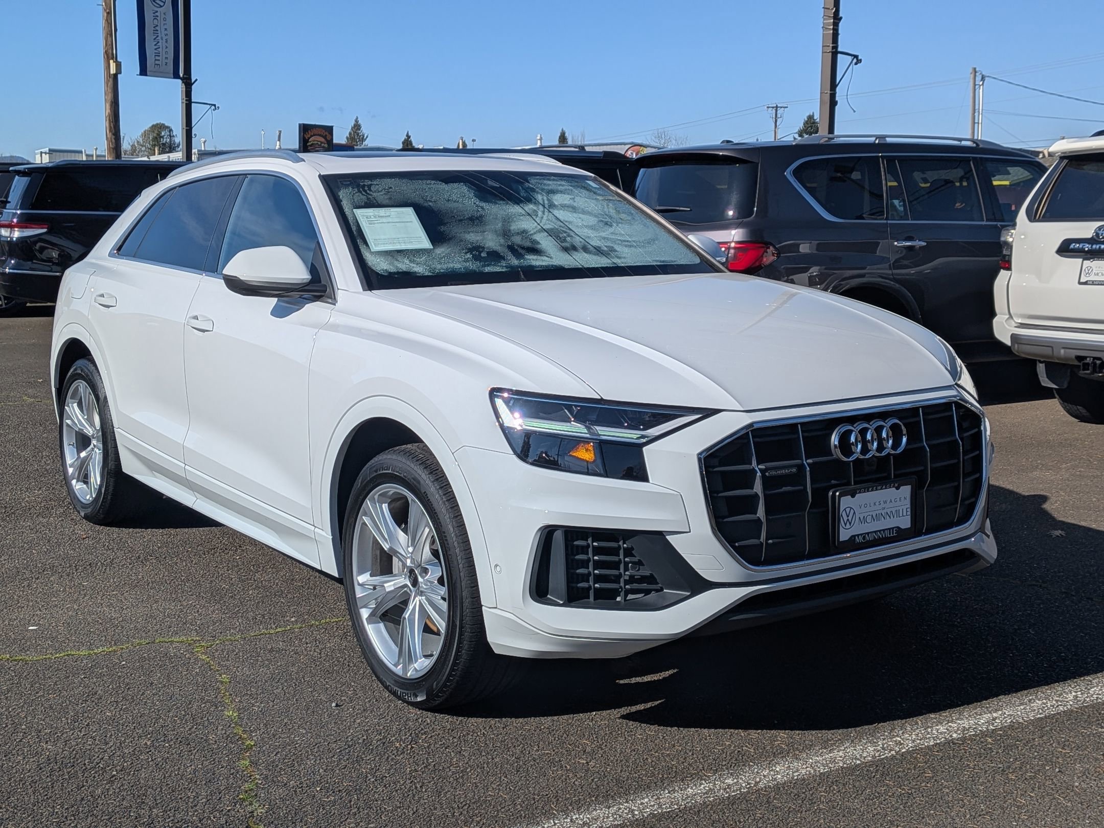 Used 2022 Audi Q8 Premium image 7