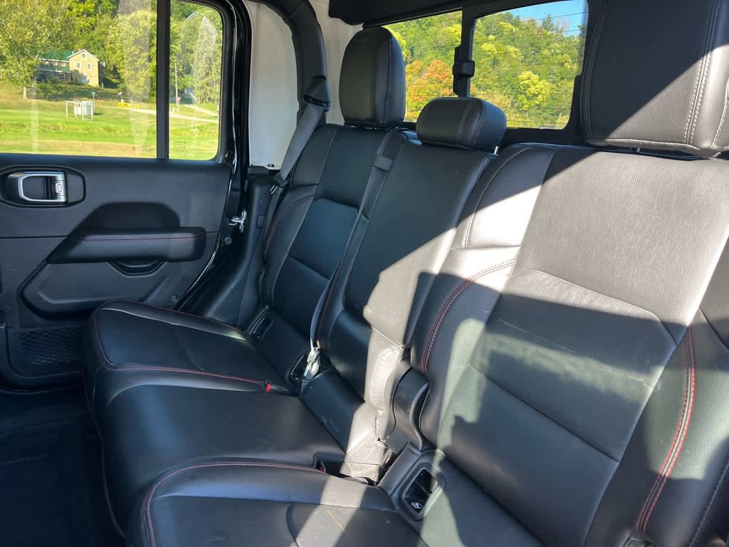 Used 2022 Jeep Gladiator Rubicon w/ LED Lighting Group image 37