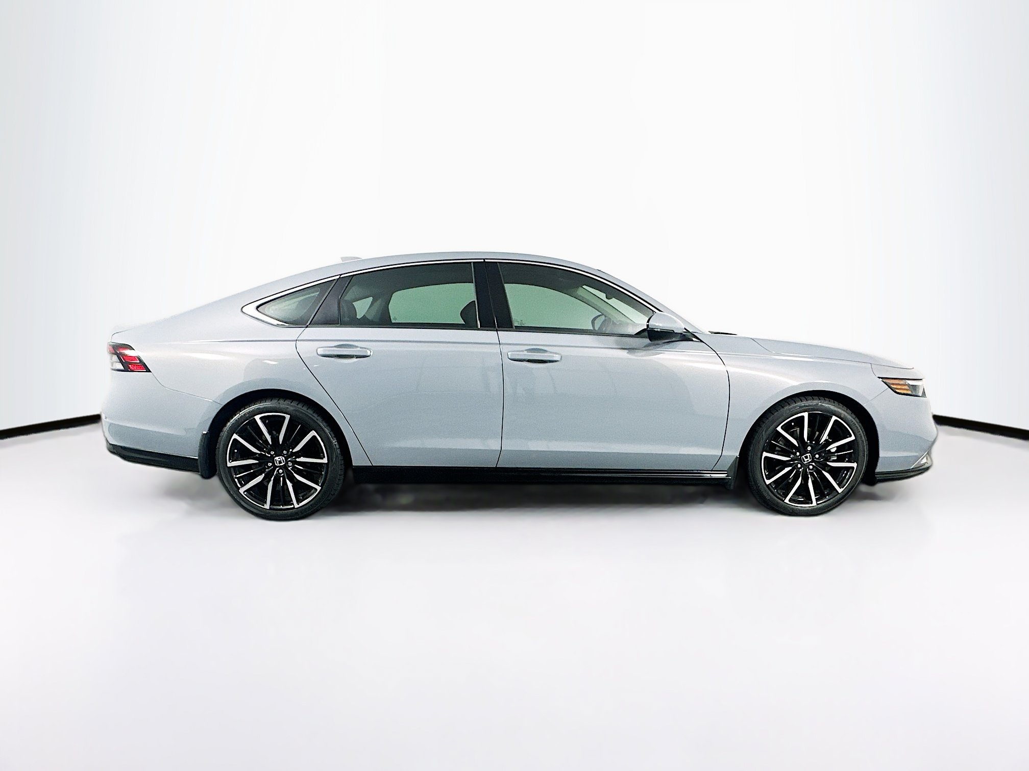 Used 2023 Honda Accord Touring image 10