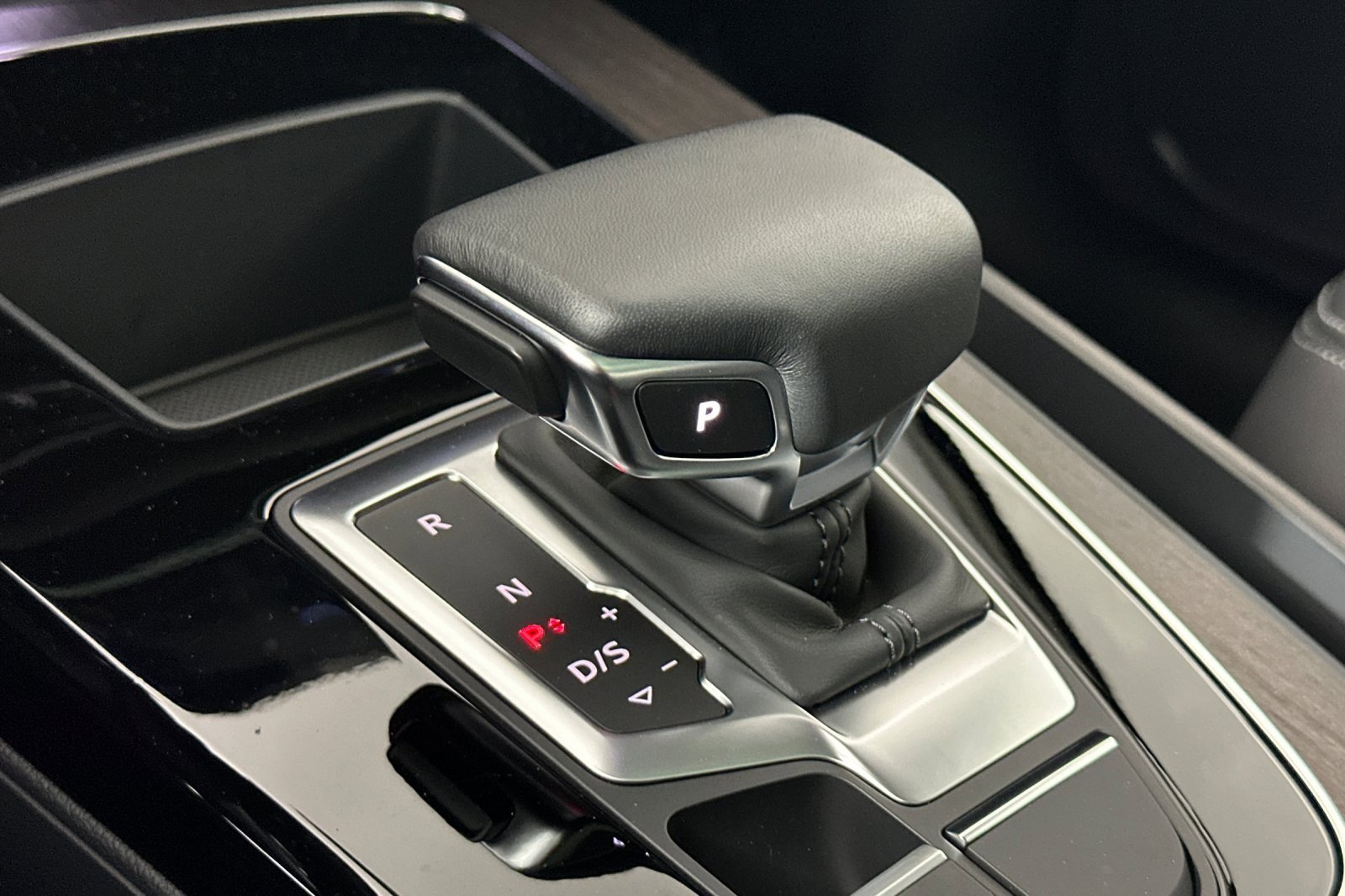 Used 2023 Audi Q5 2.0T Premium w/ Convenience Package image 20