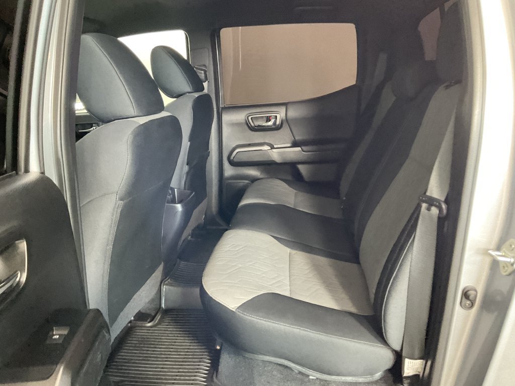 Certified 2022 Toyota Tacoma TRD Sport w/ Technology Package AWD/4WD image 19