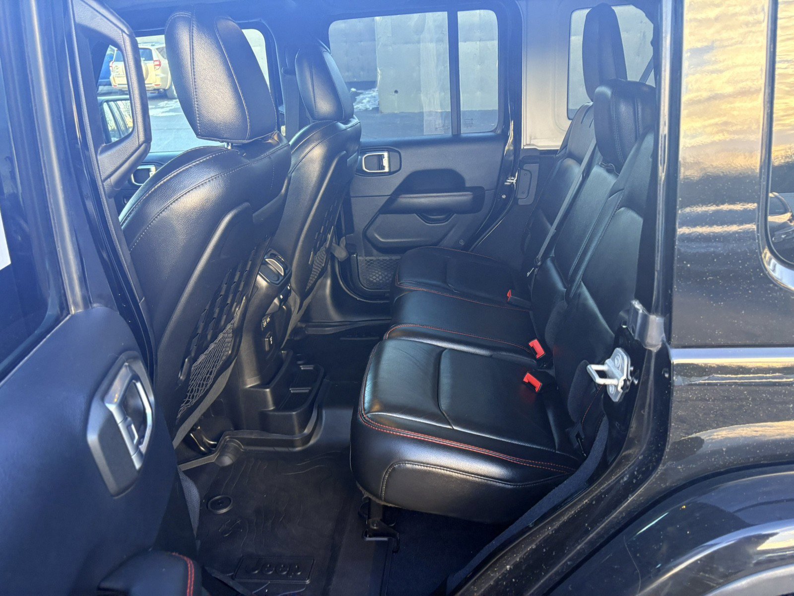 Used 2019 Jeep Wrangler Unlimited Rubicon image 17