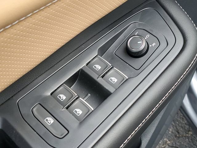 New 2026 Volkswagen Atlas Cross Sport SEL R-Line image 18