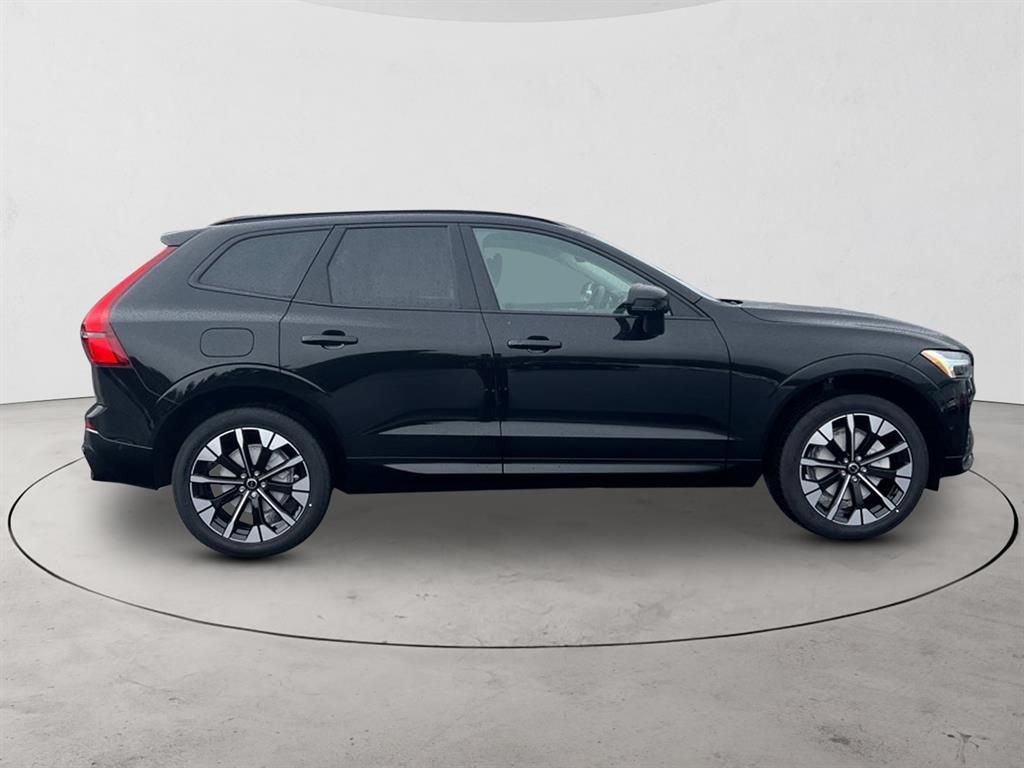 New 2026 Volvo XC60 B5 Plus w/ Protection Package Premier AWD/4WD image 6