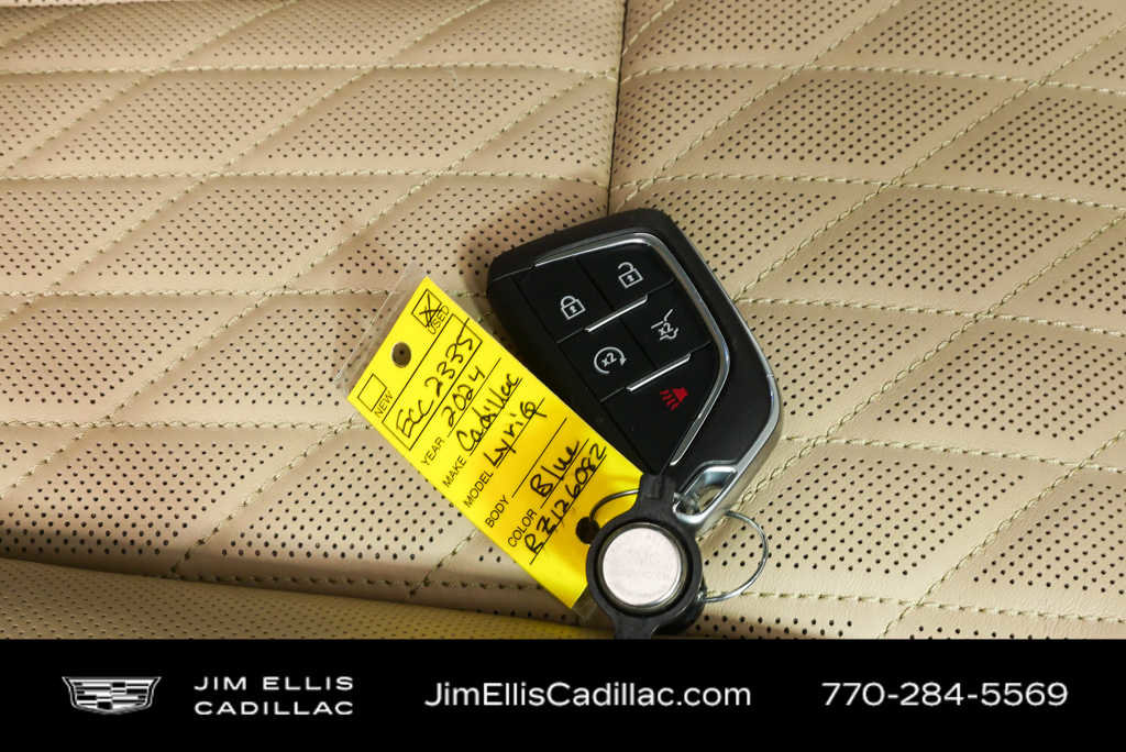 Used 2024 Cadillac Lyriq Luxury w/ Nappa Leather Package AWD/4WD image 37