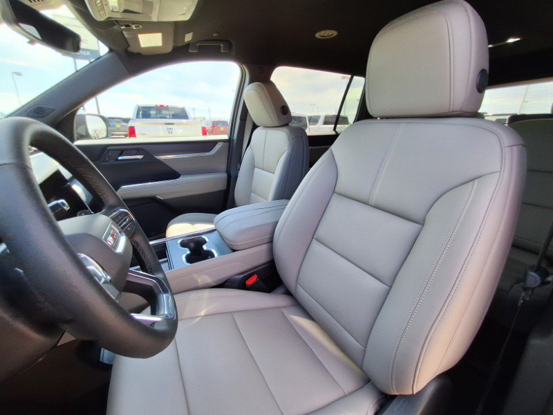 New 2026 GMC Acadia Elevation w/ Elevation Premium Package AWD/4WD image 11