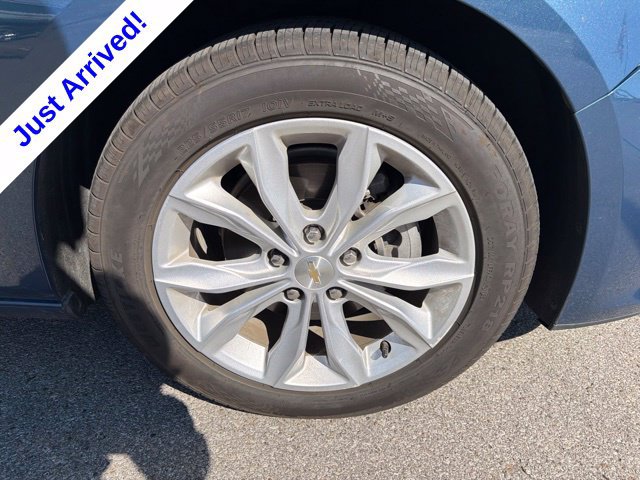 Used 2025 Chevrolet Malibu LT FWD image 17