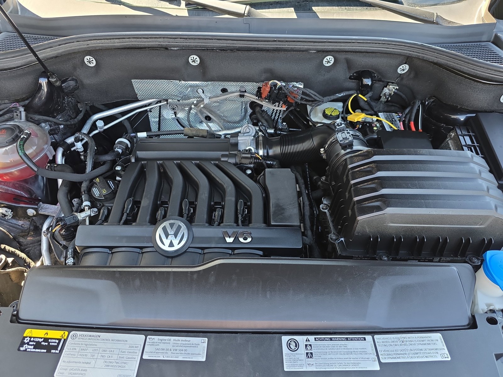 Used 2020 Volkswagen Atlas Cross Sport SEL AWD/4WD image 37