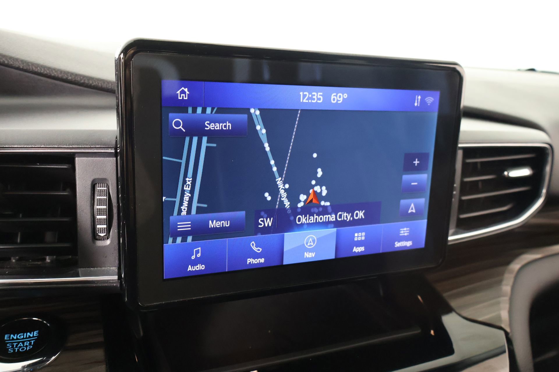 Used 2023 Ford Explorer Limited image 7