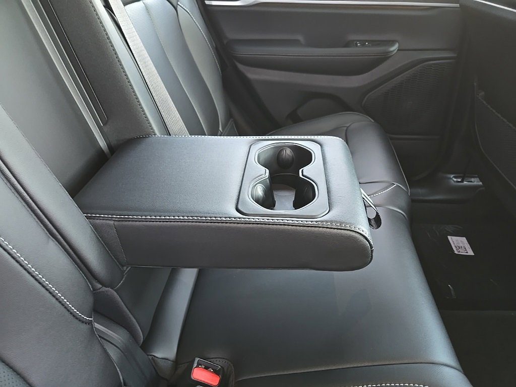 New 2025 Jeep Grand Cherokee Limited w/ Luxury Tech Group II image 88