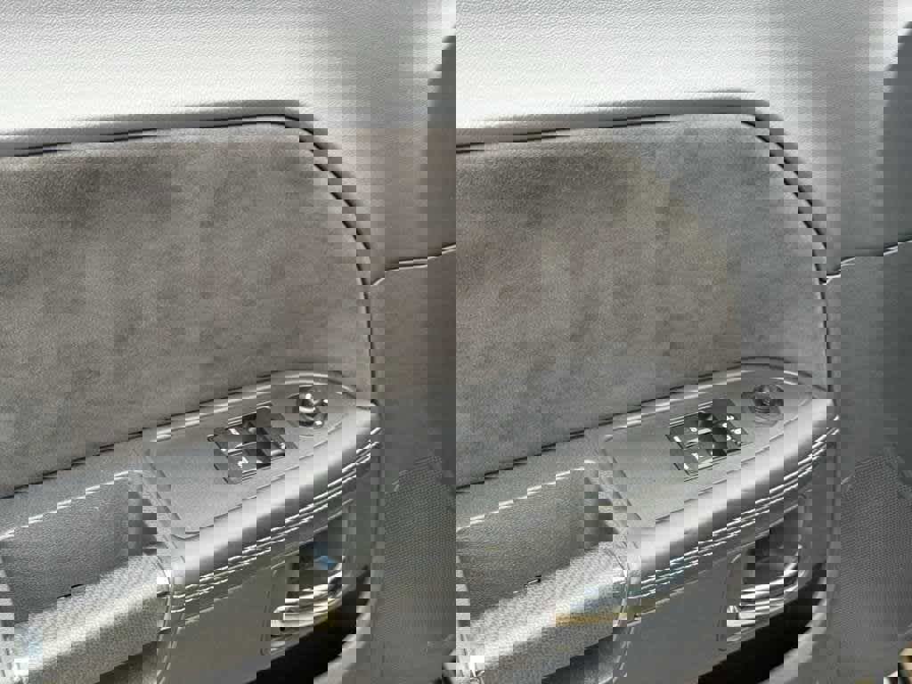 Used 2009 Dodge Challenger SRT8 w/ SRT Option Group II image 15