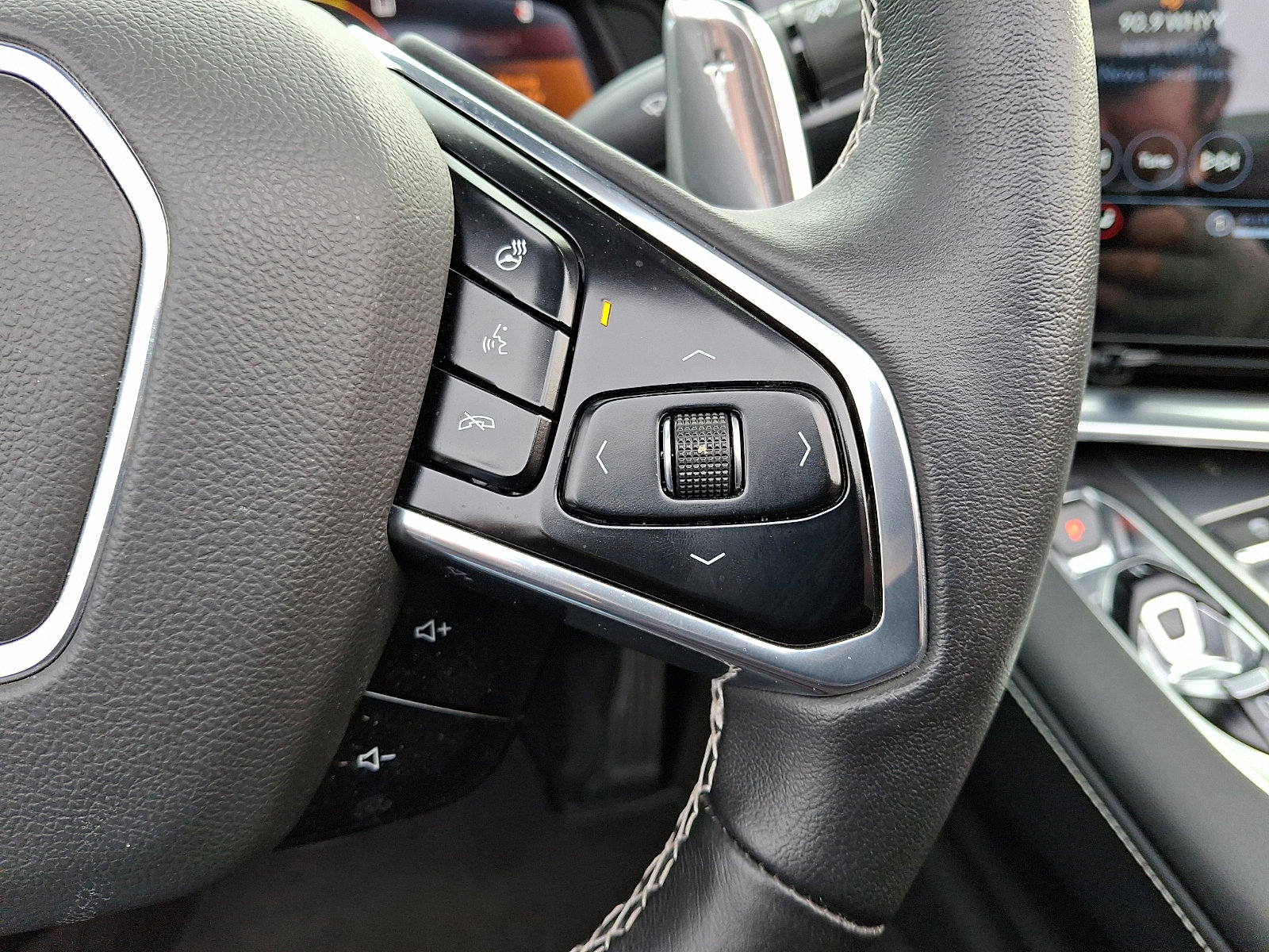 Certified 2023 Chevrolet Corvette Stingray Preferred Conv w/ 2LT image 22