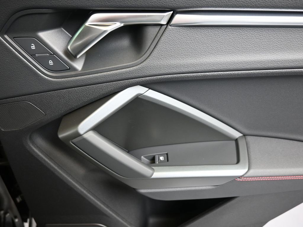 New 2025 Audi Q3 2.0T Premium Plus image 15