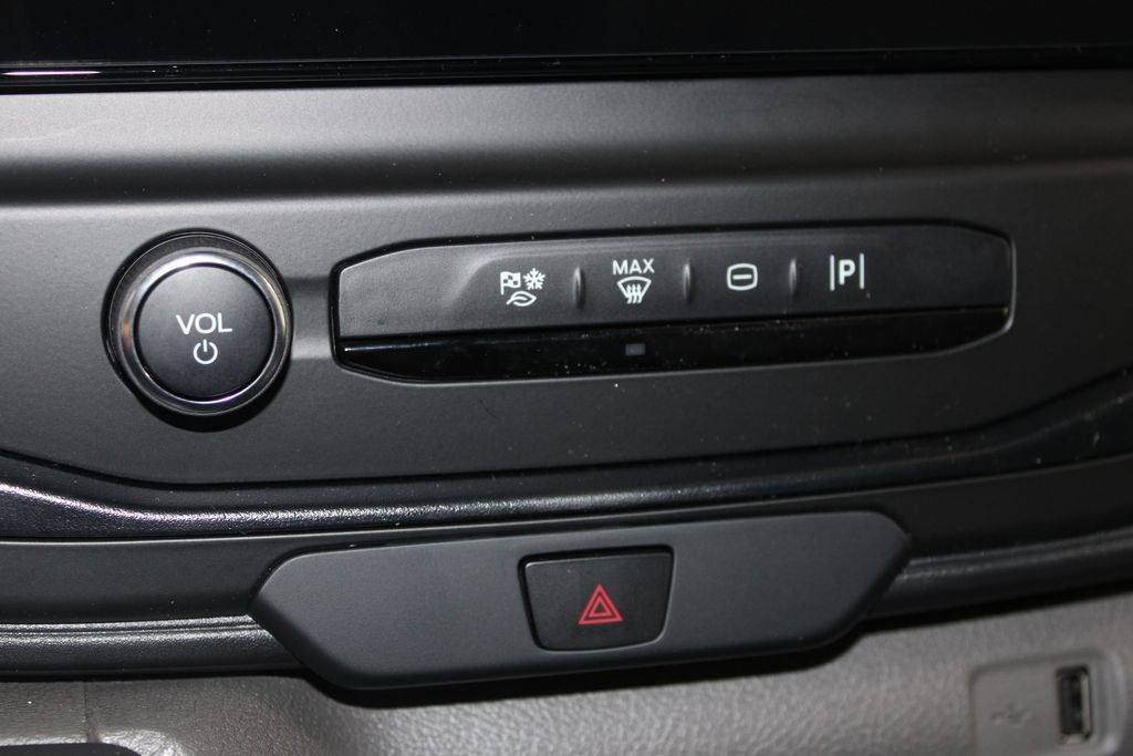 New 2026 Ford Transit 250 148 Medium Roof w/ Load Area Protection Package image 41