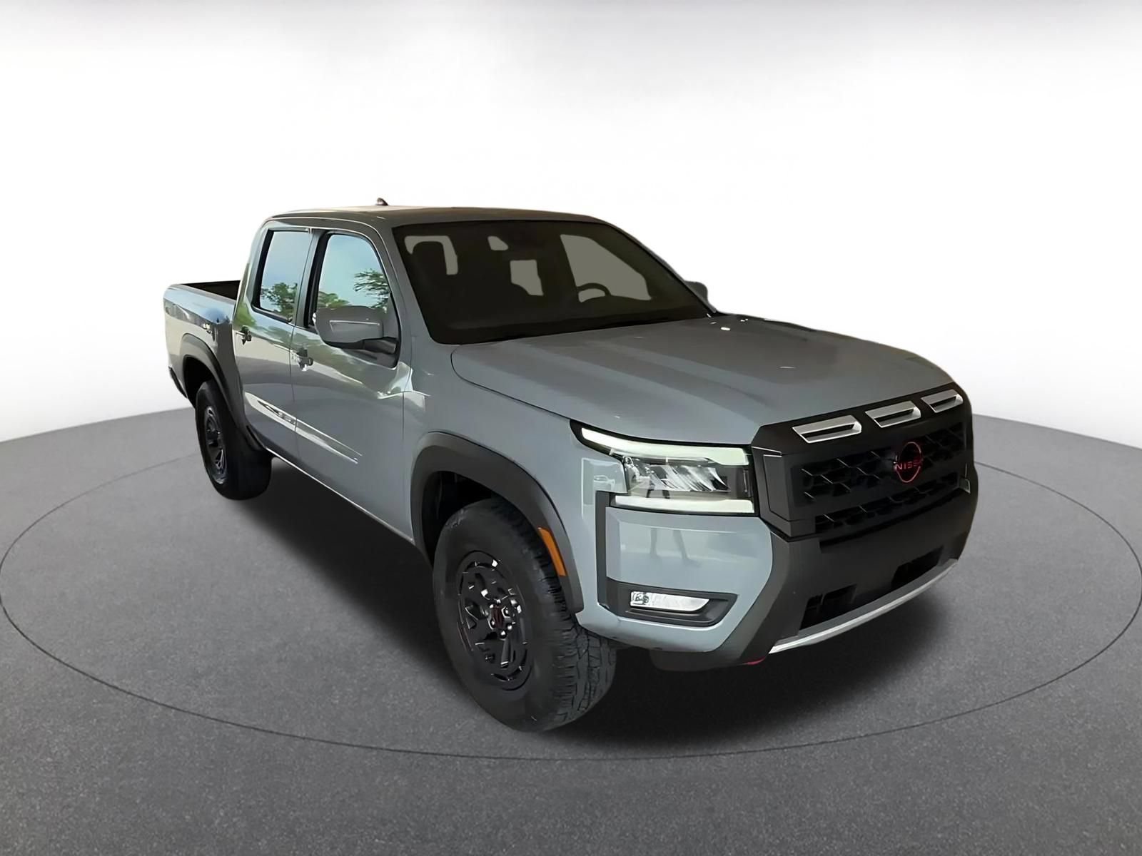 Used 2026 Nissan Frontier PRO-4X AWD/4WD image 3