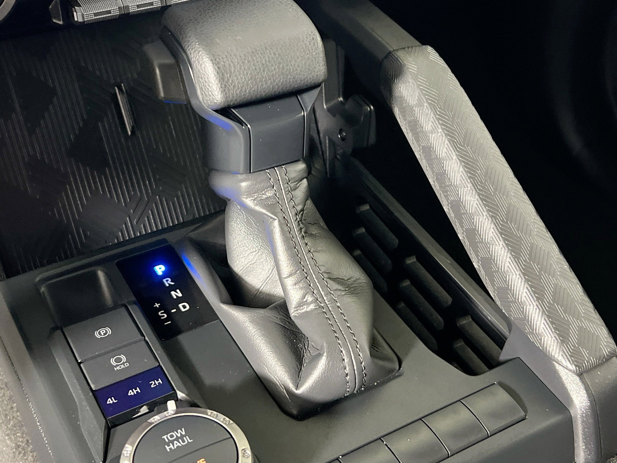 Used 2025 Toyota 4Runner SR5 image 25