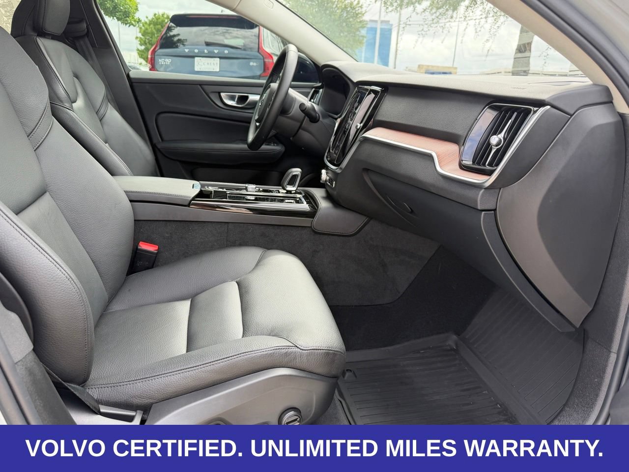 Certified 2025 Volvo S60 T8 Plus w/ Climate Package AWD/4WD image 36