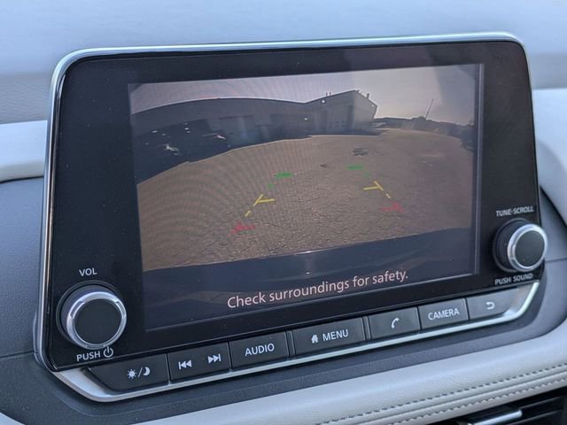 Used 2024 Nissan Rogue SV image 22