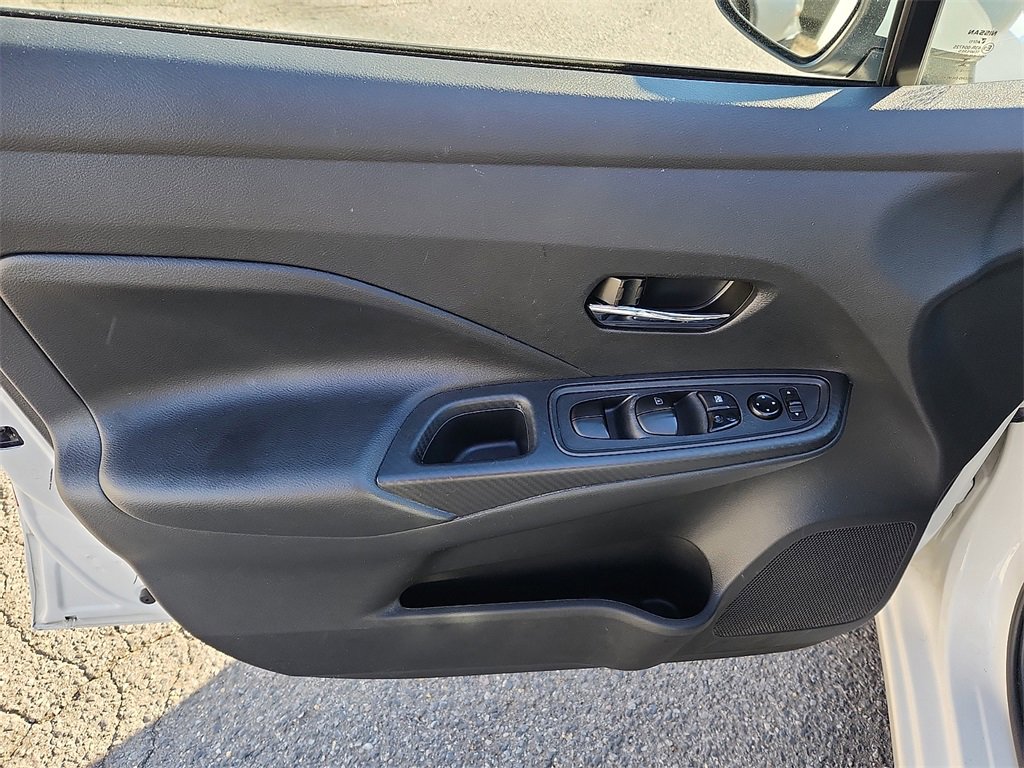 Used 2024 Nissan Versa SV w/ Trunk Package image 12