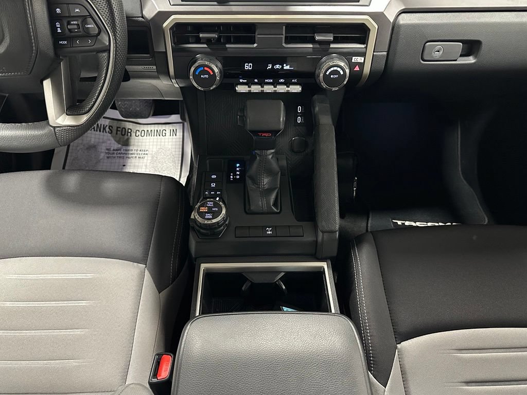 Used 2026 Toyota Tacoma TRD Off-Road AWD/4WD image 37