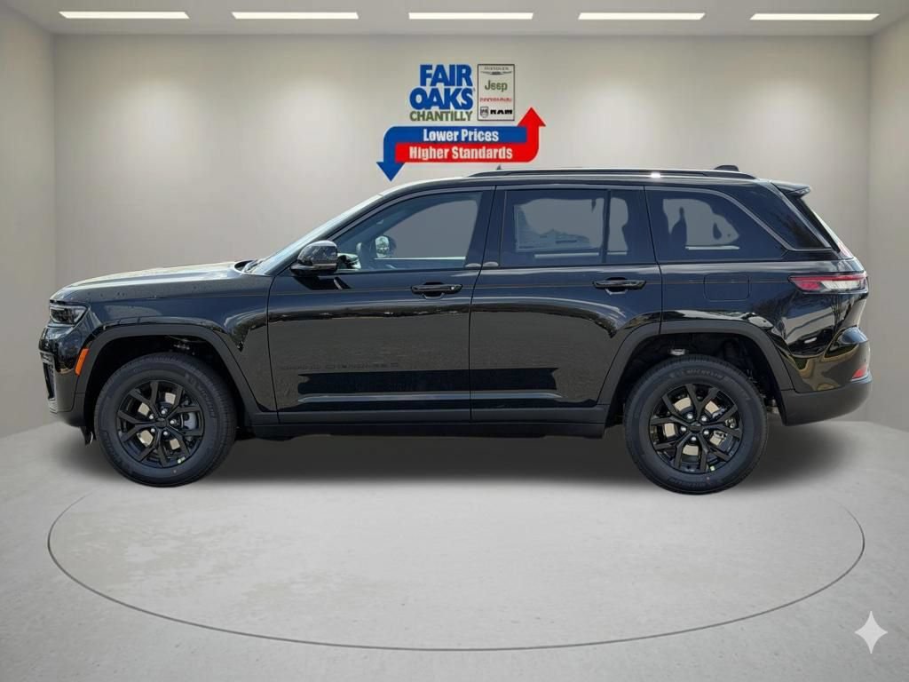 New 2026 Jeep Grand Cherokee Altitude AWD/4WD image 9