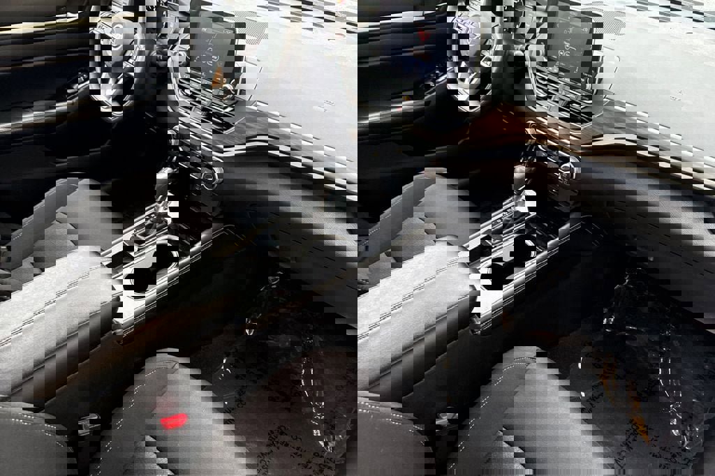 Used 2023 Nissan Altima 2.5 SV image 12